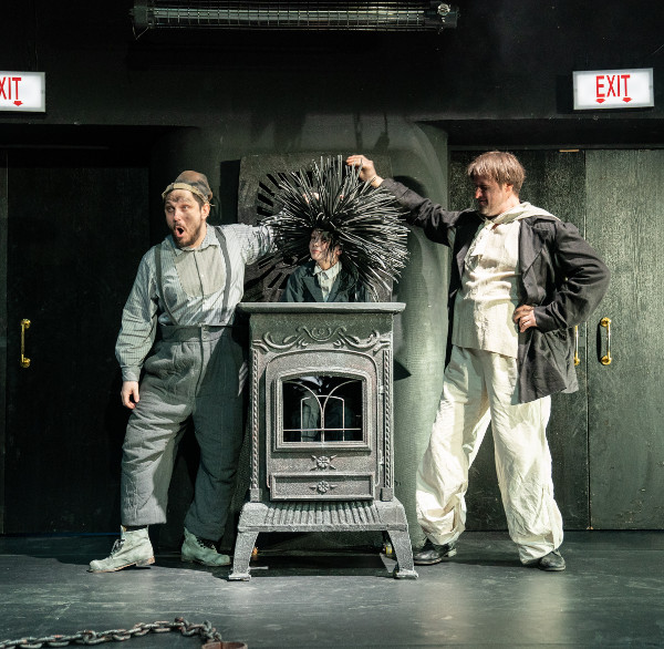 Pyotr Melentyev as Clem / Alfred. Prokhor Vakhrameev as Sam. Anatoly Zakharov as Black Bob / Tom. <br>Photo by Pavel Rychkov.