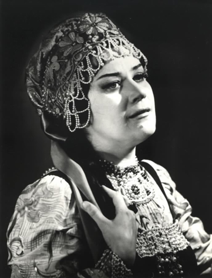 As Lyubasha in The Tsar’s Bride.Photo by Georgy Solovyov(from the Bolshoi Theatre museum).