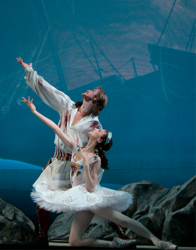 As Medora in Le Corsaire. Denis Matvienko as Conrad. Photo by Damir Yusupov.