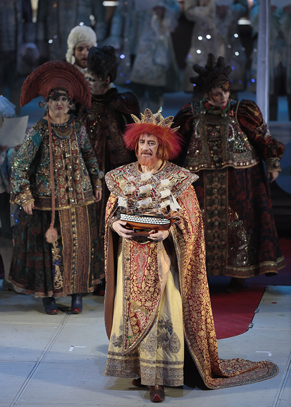 Vyacheslav Pochapsky as Tsar Saltan. <br/>Photo by Damir Yusupov.