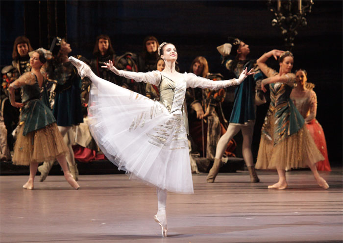 Angelina Karpova as Hungarian Bride. Photo by Damir Yusupov.