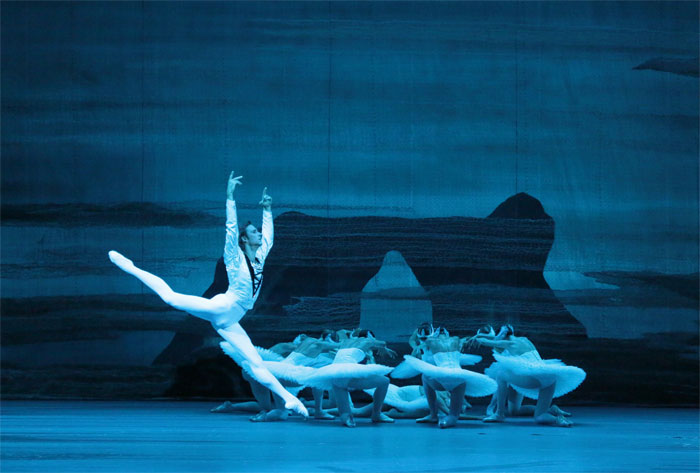 Ruslan Skvortsov as Prince Siegfried. Photo by Damir Yusupov.