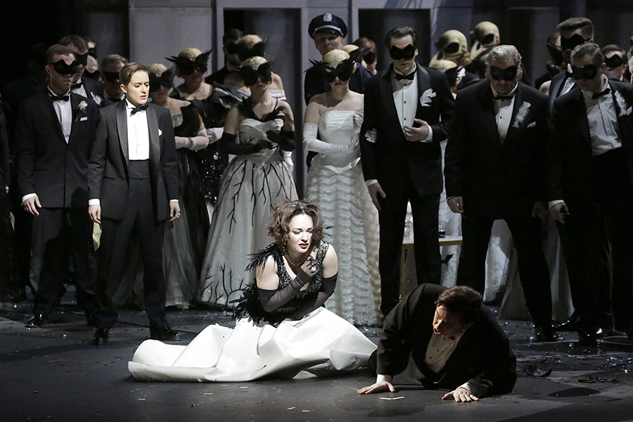 Damiana Mizzi as Oscar. <br/>Anna Nechaeva as Amelia. <br/>Oleg Dolgov as Richard. <br/>Photo by Damir Yusupov.