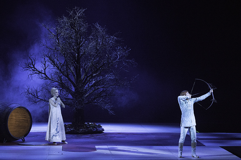 Olga Seliverstova as Tsaritsa Militrisa. <br/> Bekhzod Davronov as Tsarevich Guidon. <br/>Photo by Damir Yusupov.