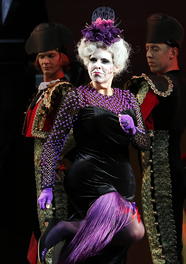 As Old Lady in Candide. Photo by Damir Yusupov.