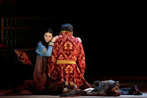 Svetlana Shilova as Lyubasha.<br/>Alexander Krasnov as Gryaznoy.<br/>Photo by Damir Yusupov.