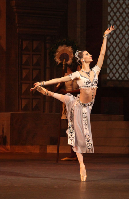 As Gamzatti in La Bayadere.Photo by Damir Yusupov.