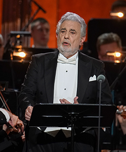 Plácido Domingo Invites. New Year Gala