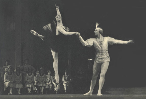 As Odile in Swan Lake.Alexander Rudenko as Prince Siegfried.Photo from the Bolshoi Theatre museum.