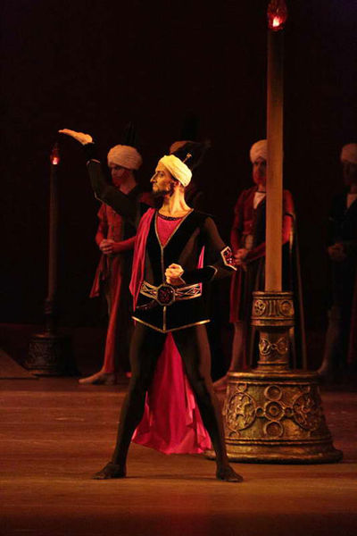  Vitaly Biktimirov as Vizier.<br/>Photo by Mikhail Logvinov.