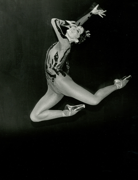 As Mistress of the Copper Mountainin The Stone Flower.Photo by Georgi Soloviyov (from the Bolshoi Theatre museum).