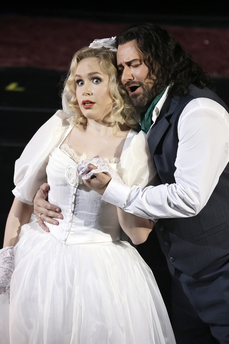 Ekaterina Vorontsova Zerlina, Ildar Abdrazakov as Don Giovanni. <br>Photo by Damir Yusupov.