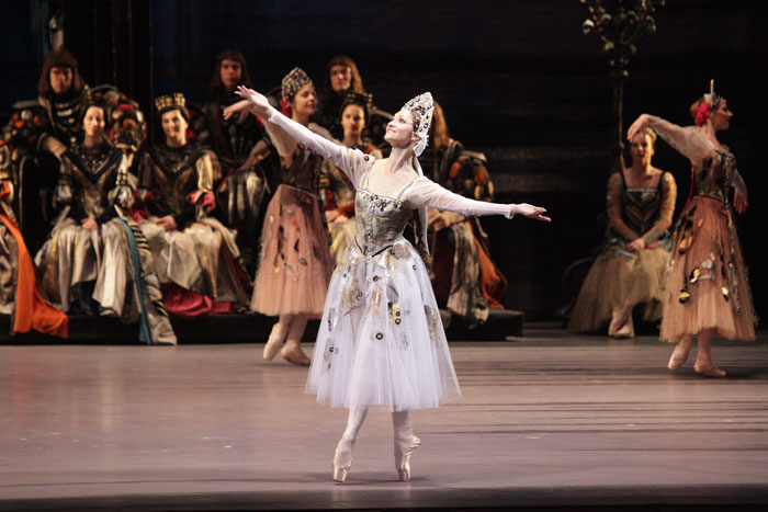 Yulia Lunkina as Russian Bride. Photo by Damir Yusupov.