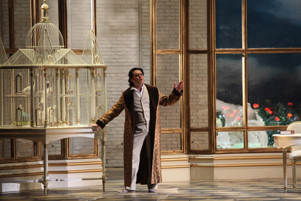 Arturo Chacón-Cruz as Alfredo.<br/>Photo by Damir Yusupov.