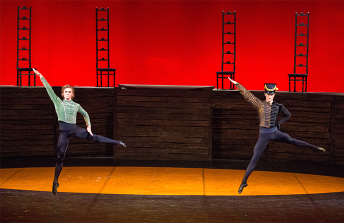 Denis Rodkin as Jose. Vitaly Biktimirov as Corregidor. Photo by Mikhail Logvinov.