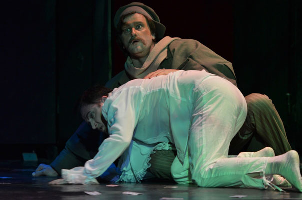 As Osip in The Government Inspector. Borislav Molchanov as Ivan Aleksandrovich Khlestakov.  Photo by Vladimir Mayorov.