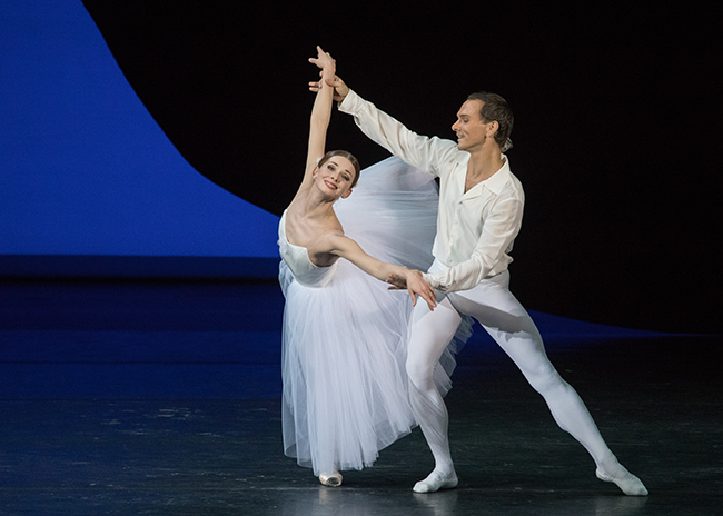 In Etudes. Opposite Vyacheslav Lopatin. Photo by Mikhail Logvinov.