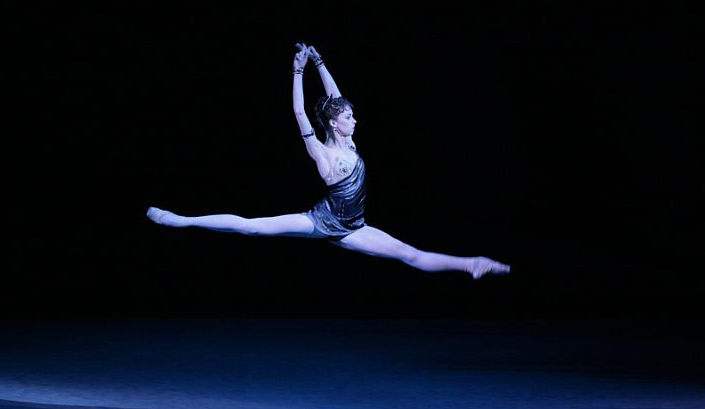 Ekaterina Krysanova as Aegina. Photo by Damir Yusupov.