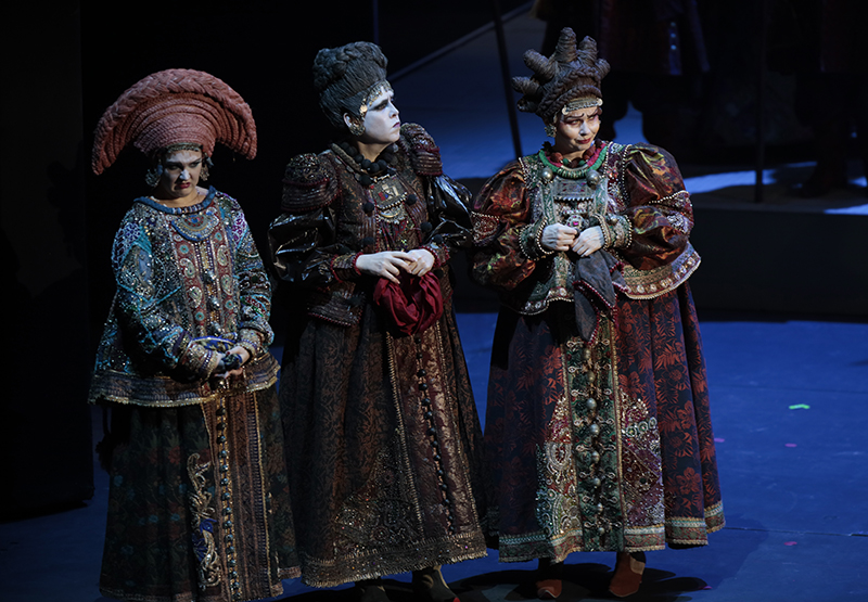 Alina Chertash as The Weaver. <br/>Elena Manistina as Old mother Babarikha. <br/> Ekaterina Shcherbachenko as The Cook. <br/>Photo by Damir Yusupov.