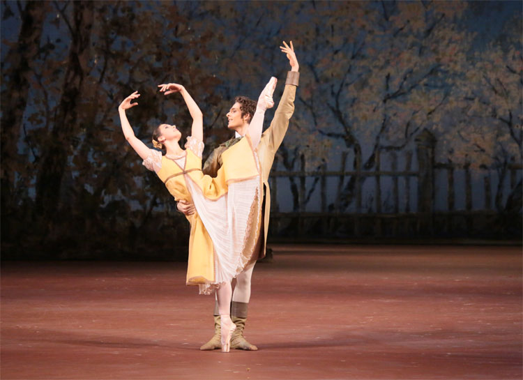 Daria Khokhlova as Olga.<br/> Ivan Alexeyev as Lensky.<br/> Photo by Damir Yusupov.