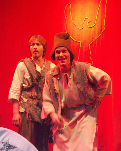 Igor Vyalyh as Afonya, Boris as German Yukavsky. <br> Photo: archive of the Boris Pokrovsky Musical Theatre. 