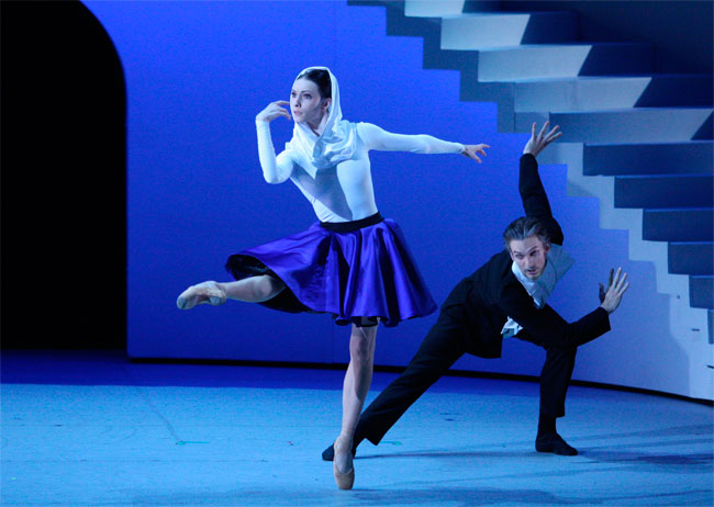 As Baptista in The Taming of the Shrew. Olga Smirnova as Bianca. Photo by Elena Fetisova.