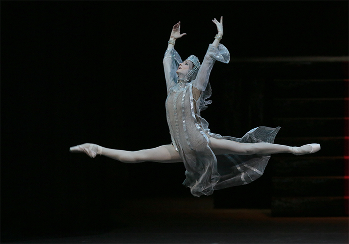 As Anastasia in Ivan The Terrible. Photo by Damir Yusupov.