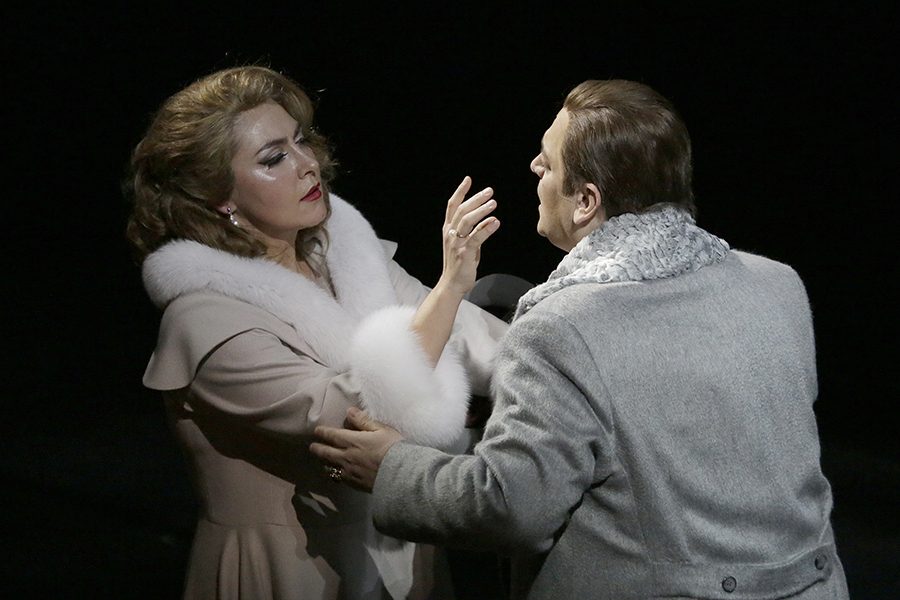 Oksana Dyka as Amelia. <br/>Giorgio Berrugi as Richard. <br/>Photo by Damir Yusupov.