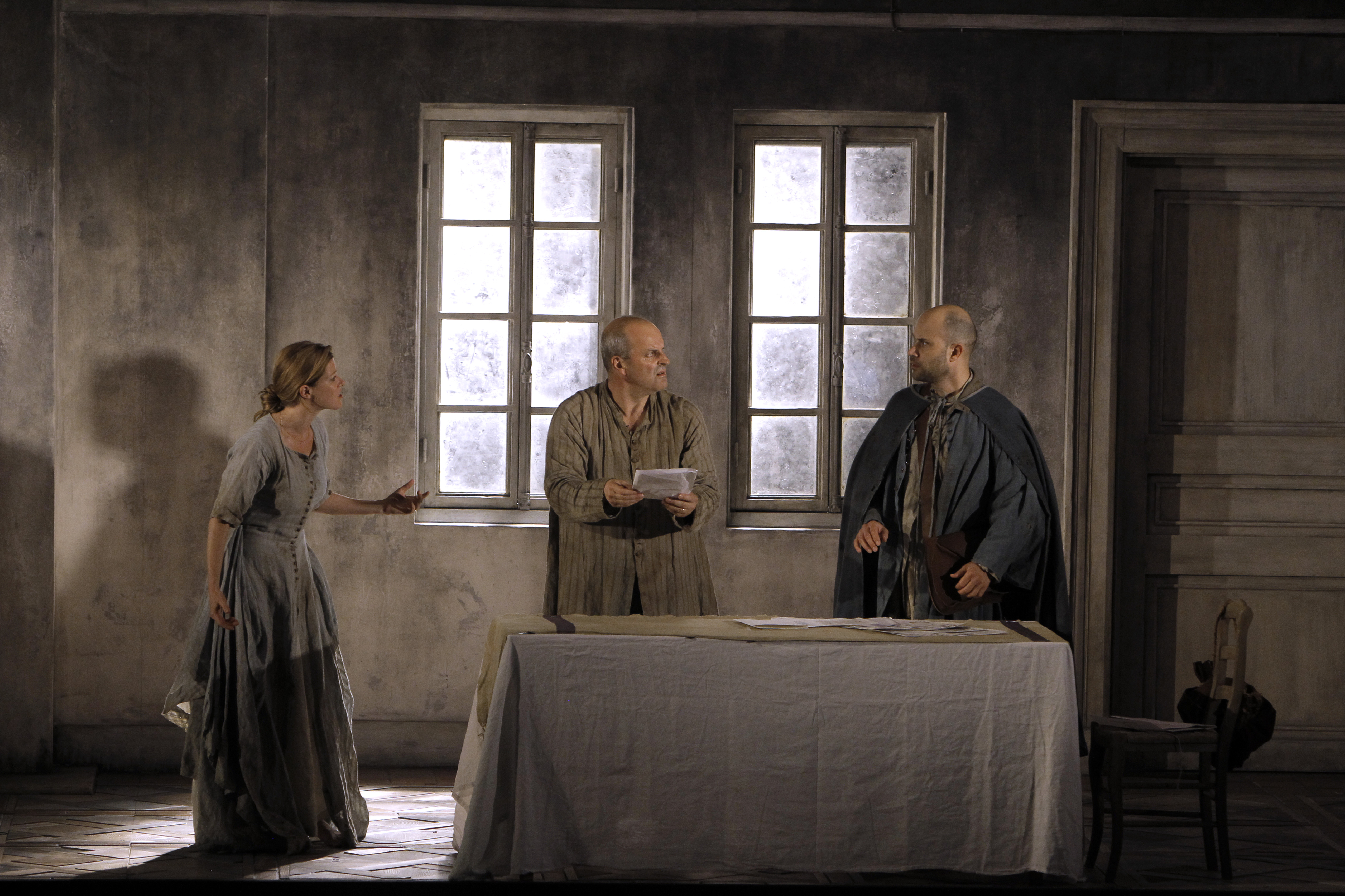 Barbara Hannigan as Agnès. <br/>Christopher Purves as The Protector. <br/>Bejun Mehta as The Boy.<br/>Photo by Victor Pascal.