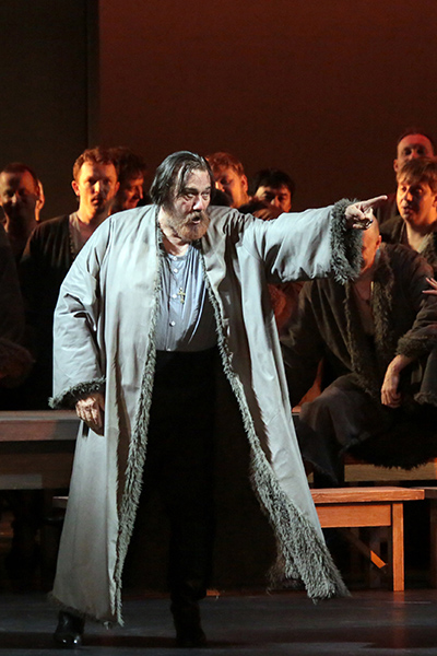 As Galitsky in Prince Igor. (Yuri Lyubimov production).  Photo by Damir Yusupov.