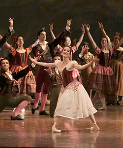 Paquita. Paris National Opera Ballet production