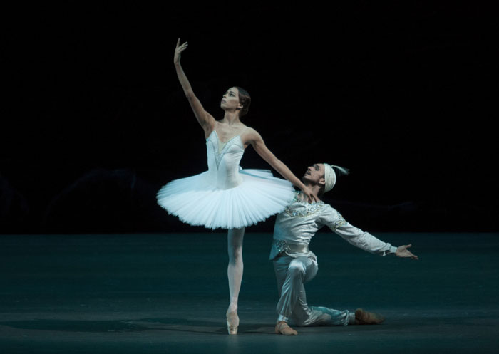 As Nikia in La Bayadere. Dmitri Gudanov as Solor. Photo by Elena Fetisova.