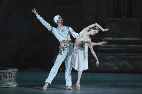 Alexander Volchkov as Solor. Anna Nikulina as Nikia. Photo by Damir Yusupov.