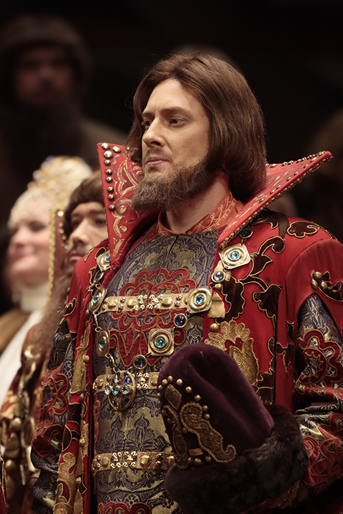 As Nikitich, police officer in Boris Godunov.Photo by Damir Yusupov.