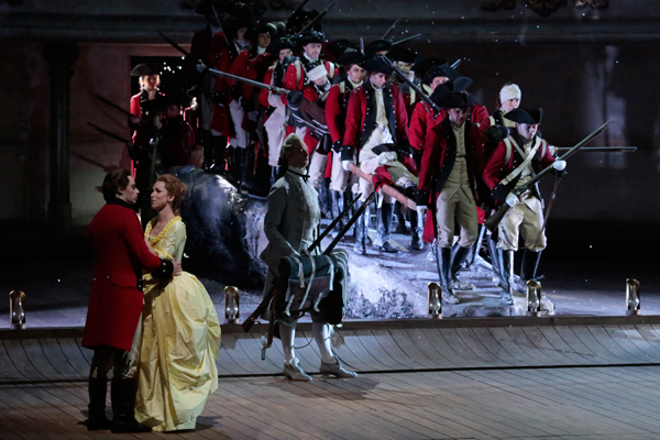 Yuri Gorodetsky as Ferrando.<br/>Alexandra Kadurina as Dorabella.<br/>Photo by Damir Yusupov.