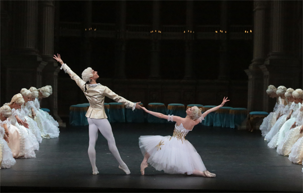 As Angela in Marco Spada. Igor Tsvirko as Marco Spada. Photo by Damir Yusupov.