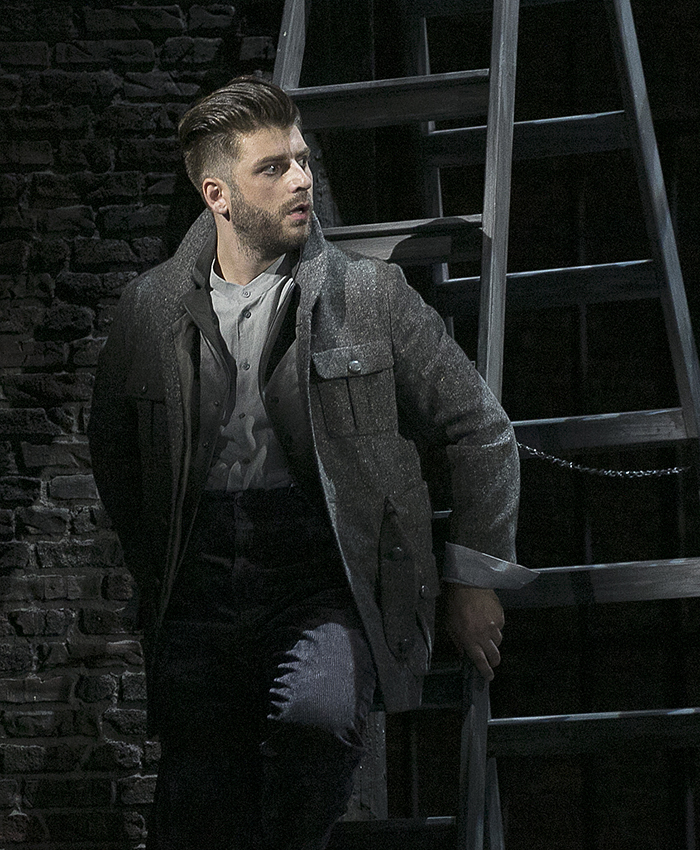 As Marcello in La bohème.  (J.-R. Vesperini’s production).Photo by Damir Yusupov.