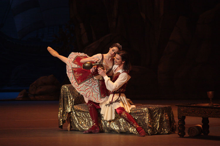 Anna Nikulina as Medora.<br/> Vladislav Lantratov as Conrad.<br/> Photo by Damir Yusupov.