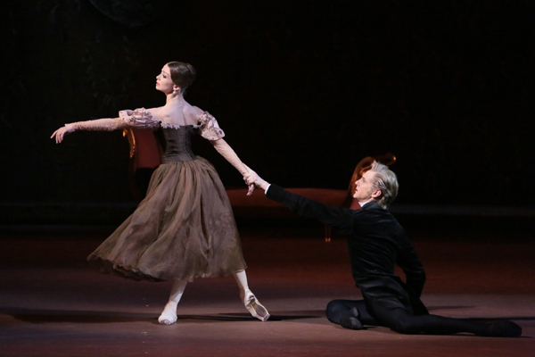 Evgenia Obraztsova as Tatiana.<br/>David Hallberg as Onegin.<br/>Photo by Damir Yusupov.