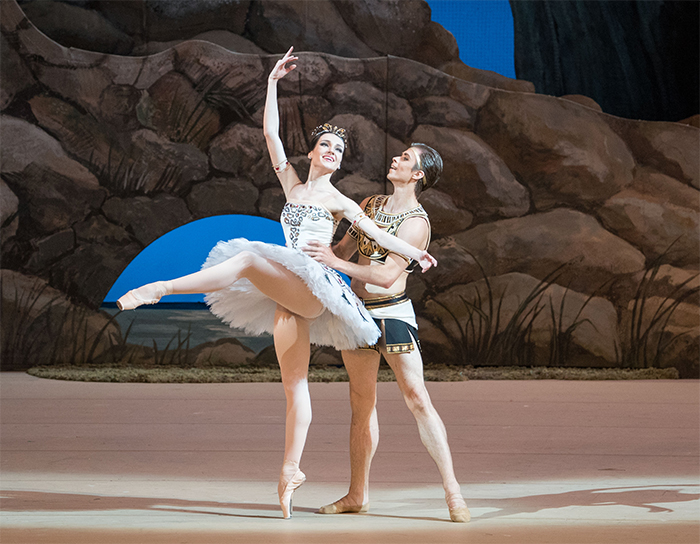 As Aspicia in La fille du Pharaon. Artem Ovcharenko as Taor. Photo by Pavel Rychkov.