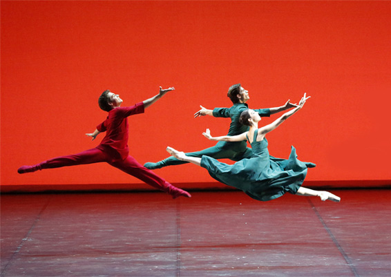 Russian Seasons. 'Couple in Green'. With Igor Tsvirko and Anton Savichev.Photo by Damir Yusupov.