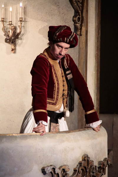 As Guglielmo in Così fan tutte.Photo by Damir Yusupov.