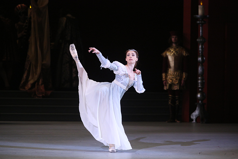 Ekaterina Krysanova as Juliet. Photo by Elena Fetisova.