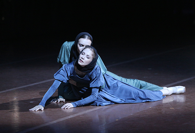 As Olga in Onegin. Olga Smirnov as Tatiana. Photo by Elena Fetisova.