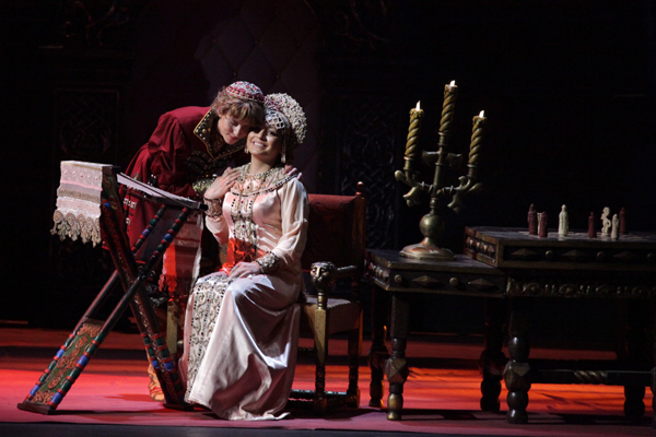 A scene from the performance.<br/>Alexandra Kadurina as Fyodor.<br/>Nina Minasyan as Xenia.<br/>Photo by Damir Yusupov.