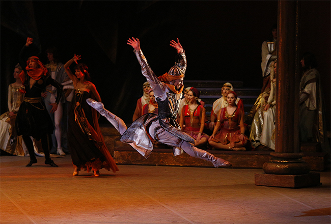 As Abderakhman in Raymonda. Photo by Damir Yusupov.