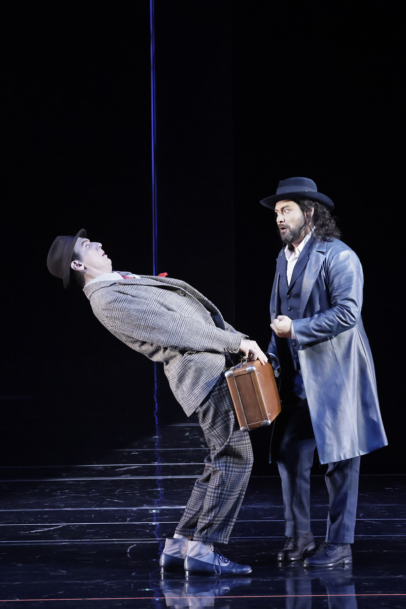 Krzysztof Bączyk as Leporello, Ildar Abdrazakov as Don Giovanni. <br>Photo by Damir Yusupov.