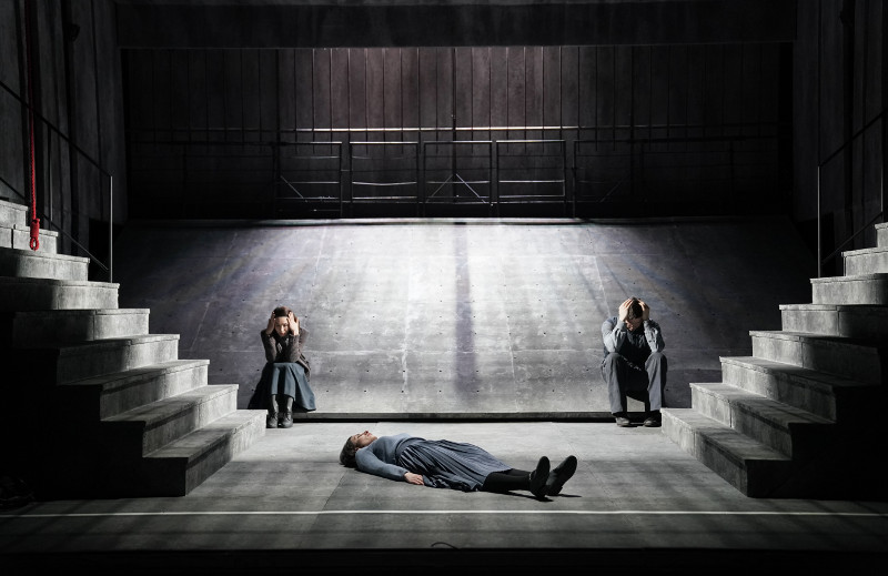 Natalia Ritter as Anne Frank,  Ekaterina Ferzba as Sophie Scholl,  Vasily Sokolov as Hans Scholl.  <br>Photo by Pavel Rychkov.