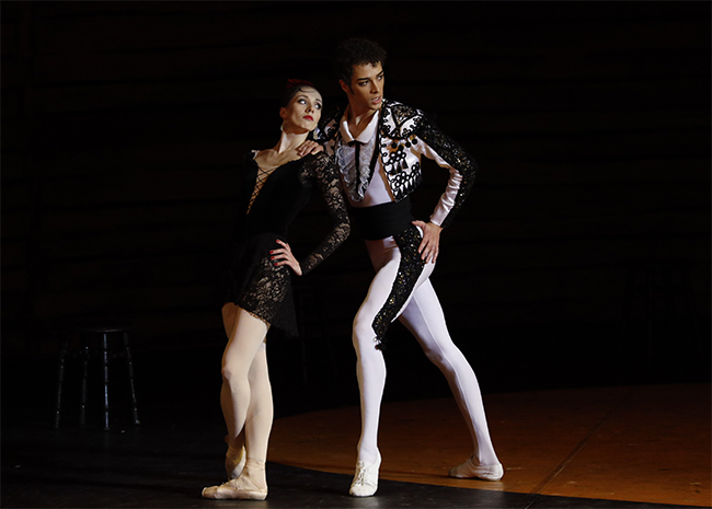 As Carmen in Carmen Suite. David Motta Soares as Torero. Photo by Damir Yusupov.