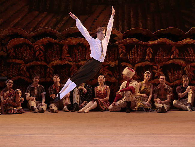 As Classical Dancer in The Bright Stream. Photo by Damir Yusupov.